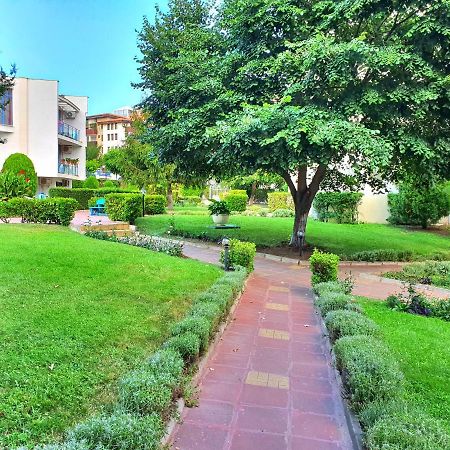 Sveti Vlas Marina Beach Apartment - Vega Village Buitenkant foto