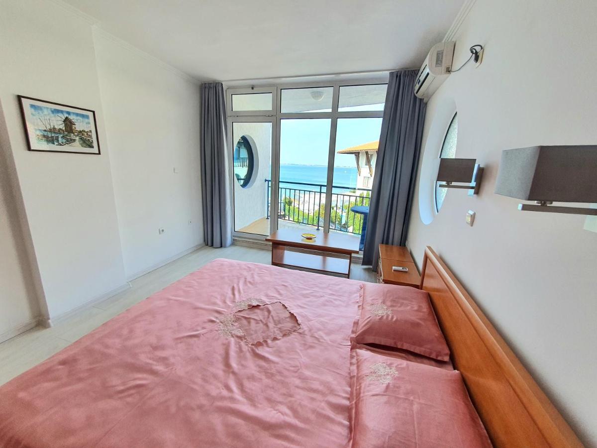 Sveti Vlas Marina Beach Apartment - Vega Village Buitenkant foto