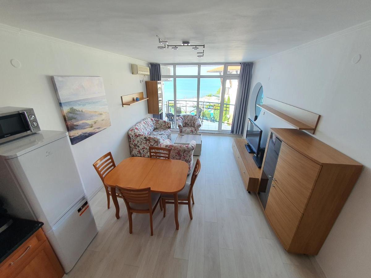 Sveti Vlas Marina Beach Apartment - Vega Village Buitenkant foto