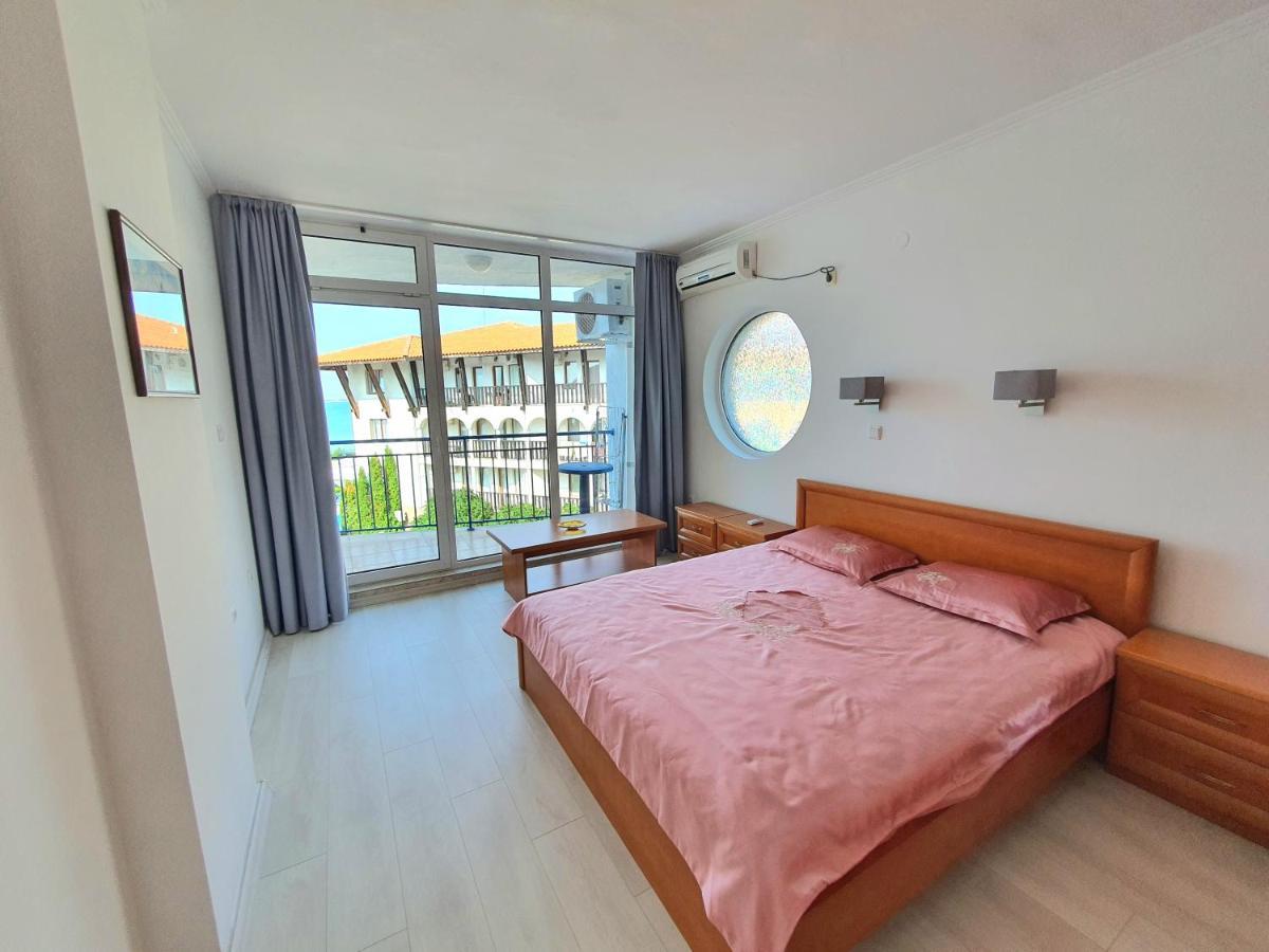 Sveti Vlas Marina Beach Apartment - Vega Village Buitenkant foto