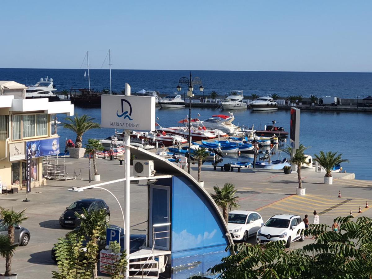 Sveti Vlas Marina Beach Apartment - Vega Village Buitenkant foto