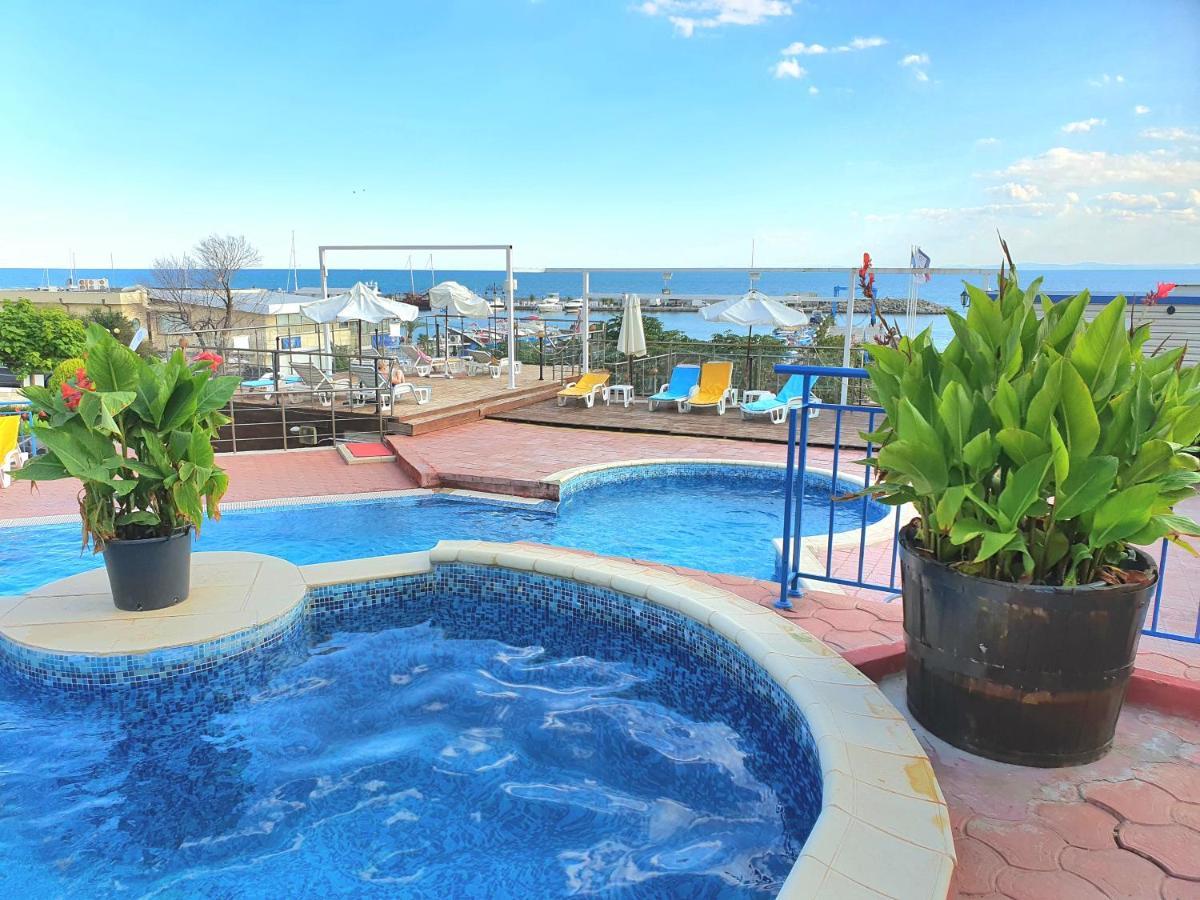 Sveti Vlas Marina Beach Apartment - Vega Village Buitenkant foto